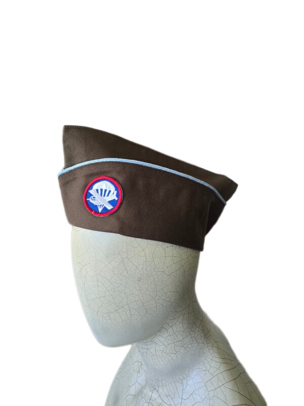 US Infantry Garrison Cap Airborne (late war badge)